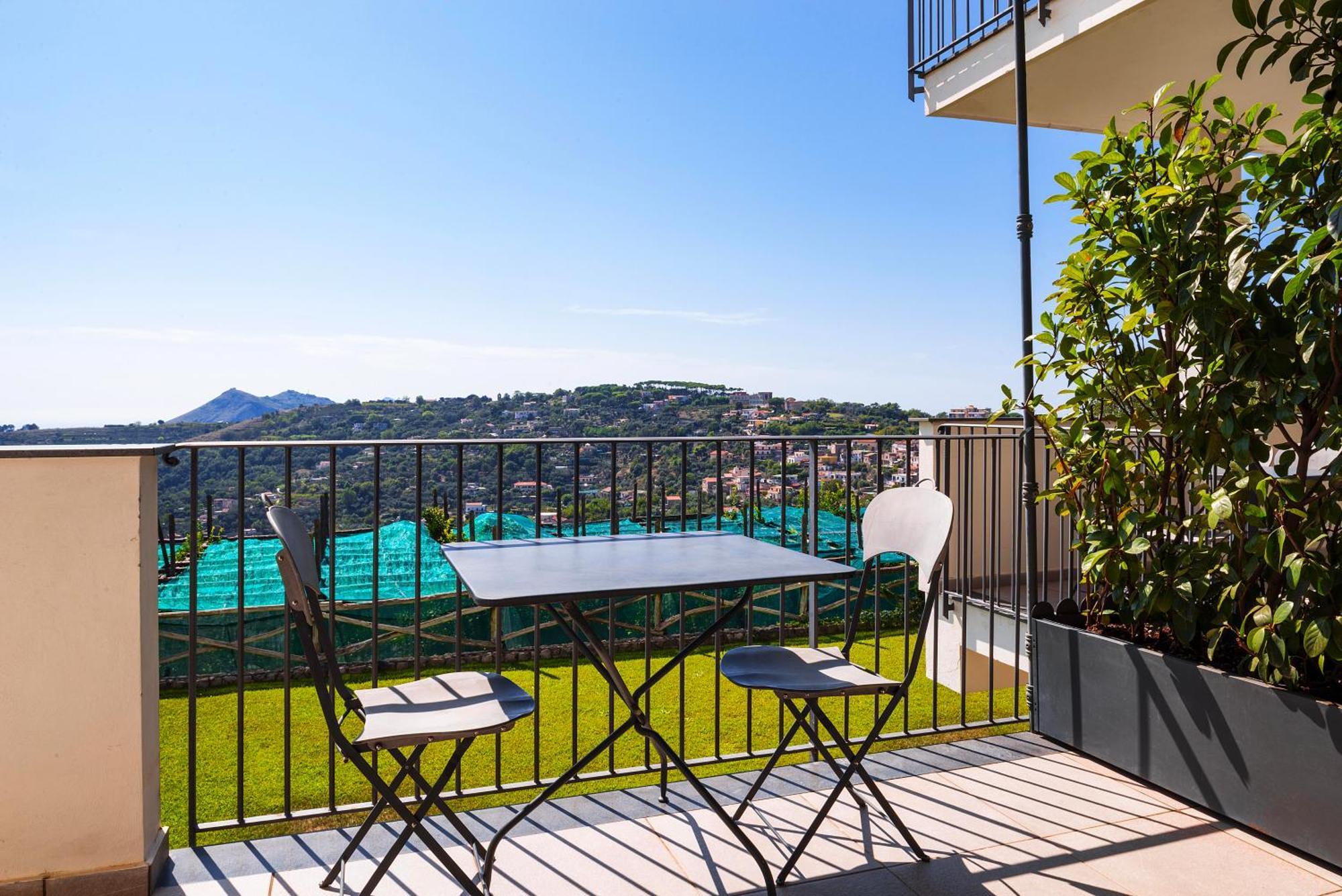 Aparthotel Le Capannelle SantʼAgata sui Due Golfi Exterior foto